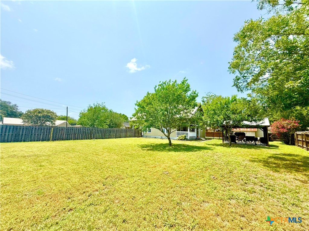 602 North Ridge Street Hallettsville, TX 77964 - Photo 45 of 47