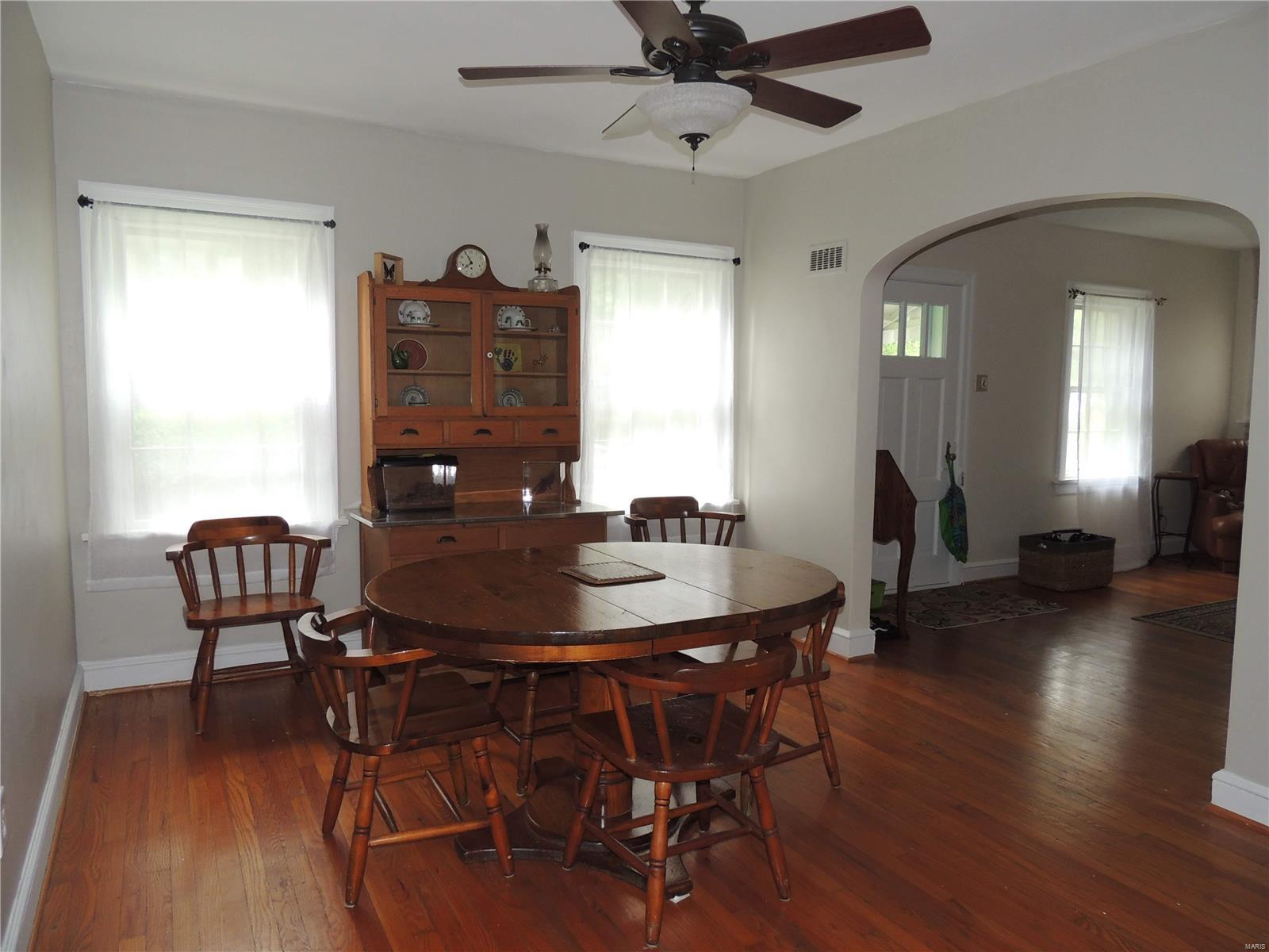 1057 Roth Avenue St. Louis, MO 63130 - Photo 4 of 15 Gallery Image 4