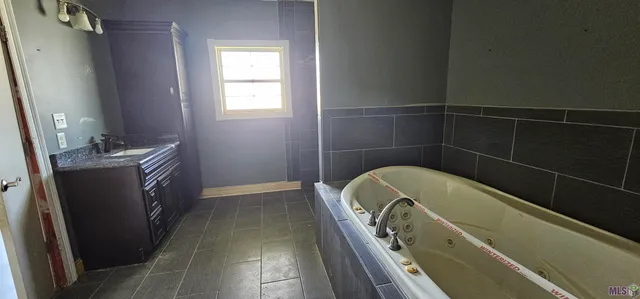 $189,000 | 317 Thoroughbred Park Drive, Thibodaux, LA 70301