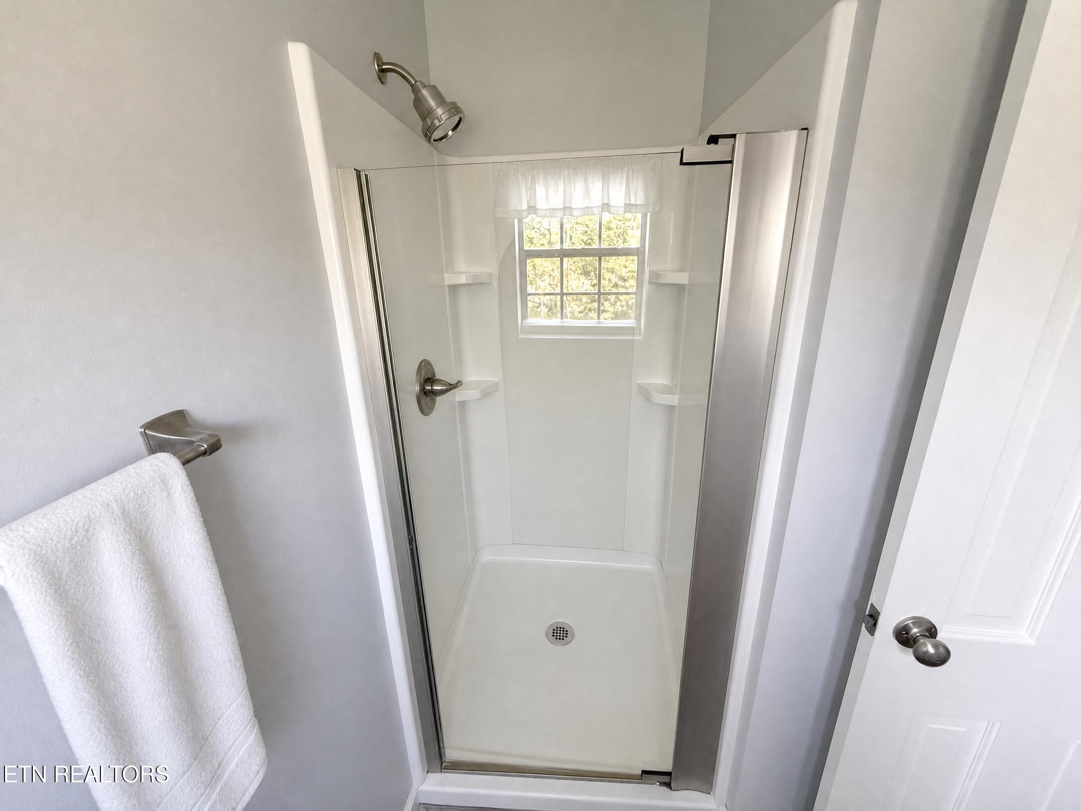 7600 East Emory Road Corryton, TN 37721 - Photo 13 of 24 O