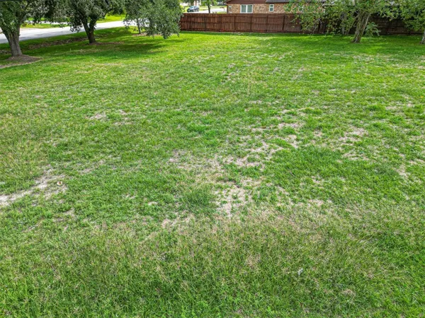 $145,000 | 520 Fm 517 Road West, Dickinson, TX 77539