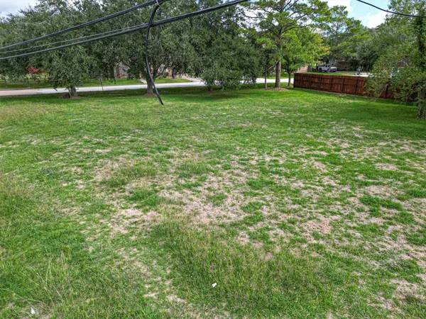 $145,000 | 520 Fm 517 Road West, Dickinson, TX 77539