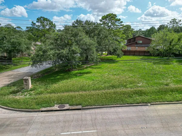 $145,000 | 520 Fm 517 Road West, Dickinson, TX 77539
