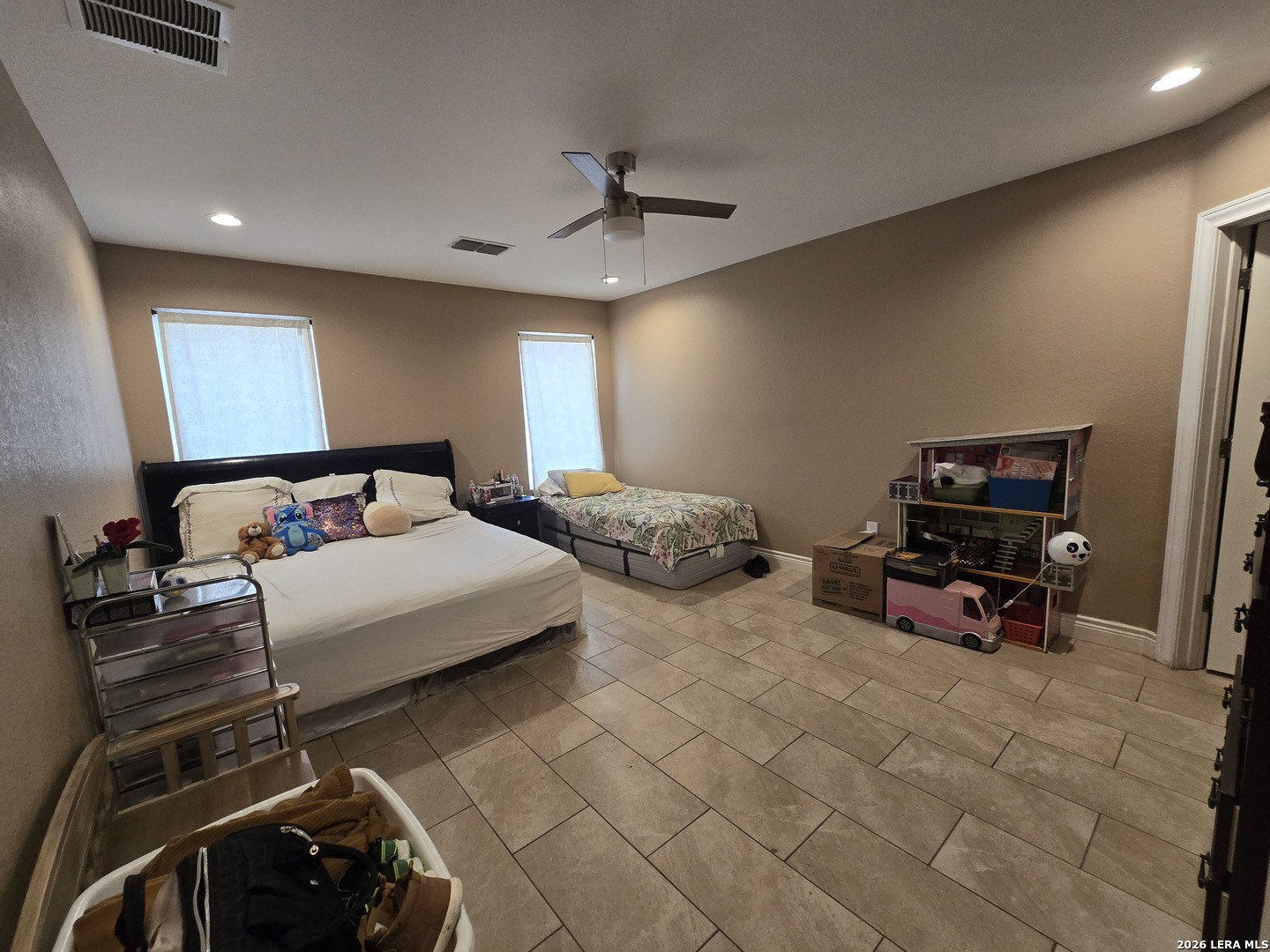 420 Highlands Loop Poteet, TX 78065 - Photo 18 of 49