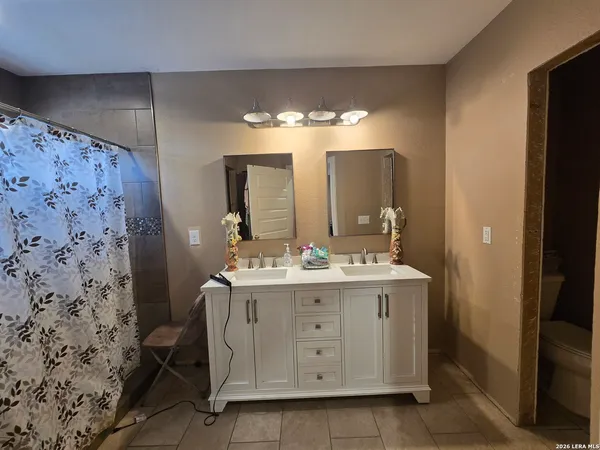$550,000 | 420 Highlands Loop, Poteet, TX 78065