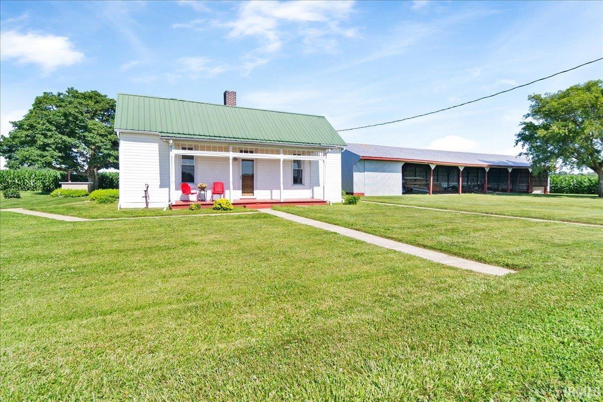 4833 Shiloh Church Road Patoka, IN 47666 - Photo 2 of 39