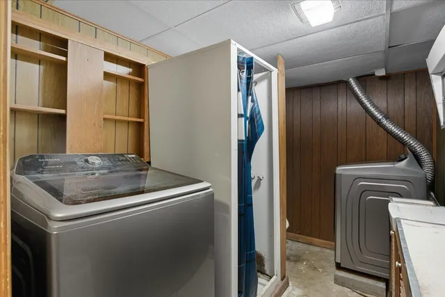 $329,900 | 185 Pleasant Street, Richmond, ME 04357