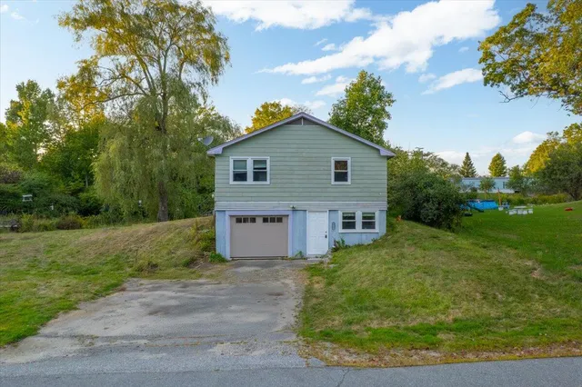 $329,900 | 185 Pleasant Street, Richmond, ME 04357