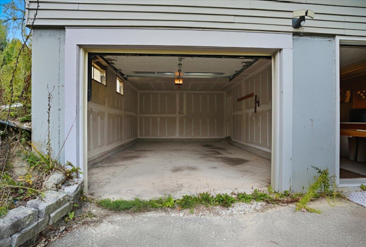 185 Pleasant Street Richmond, ME 04357 - Photo 46 of 48 Garage