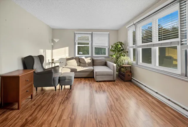 $329,900 | 185 Pleasant Street, Richmond, ME 04357