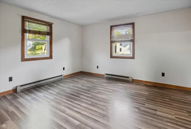 $329,900 | 185 Pleasant Street, Richmond, ME 04357