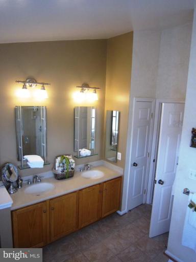 42751 Middle Ridge Place Broadlands, VA 20148 - Photo 13 of 30 Master Bath #2