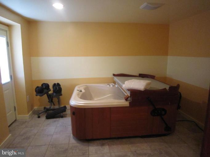 42751 Middle Ridge Place Broadlands, VA 20148 - Photo 16 of 30 Hot Tub