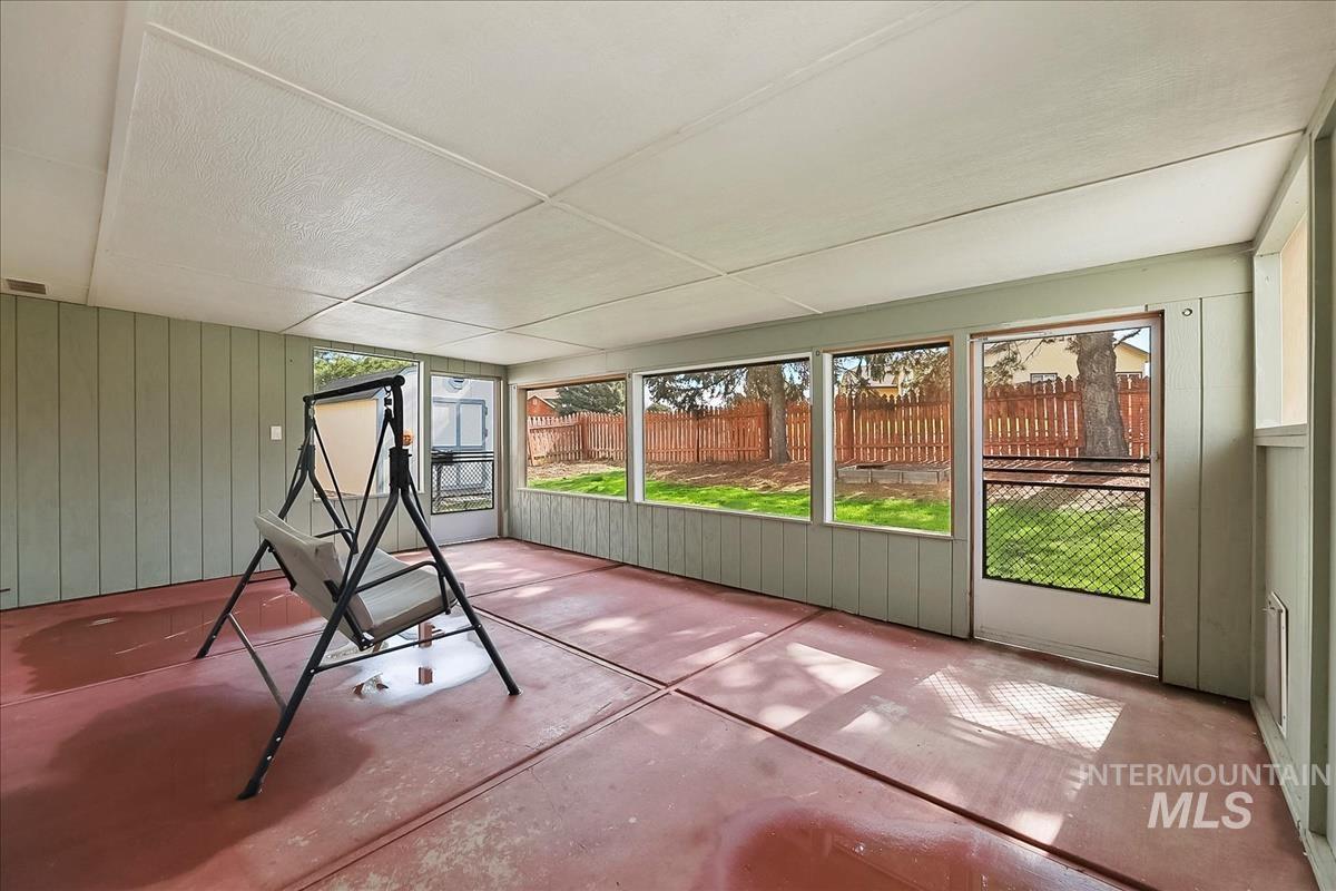 11875 West Hidden Valley Rim Road Boise, ID 83709 - Photo 28 of 36 View of unfurnished sunroom