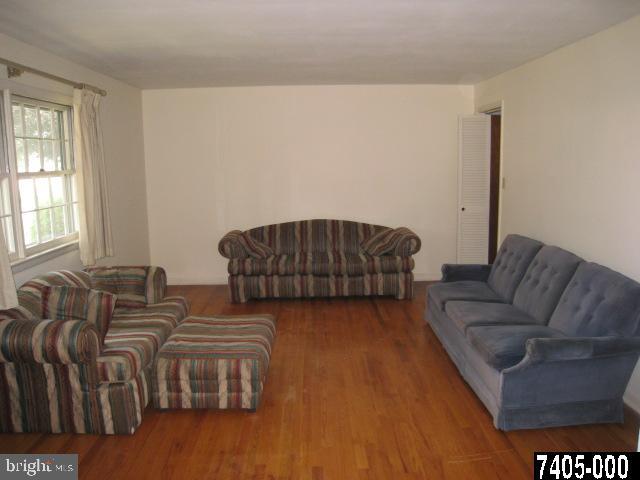 1850 Lilac Road York, PA 17408 - Photo 2 of 16
