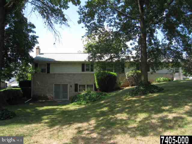 1850 Lilac Road York, PA 17408 - Photo 15 of 16