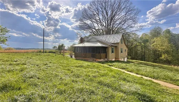 $180,000 | 2543 Bethany Ford Road, Roaring River, NC 28669