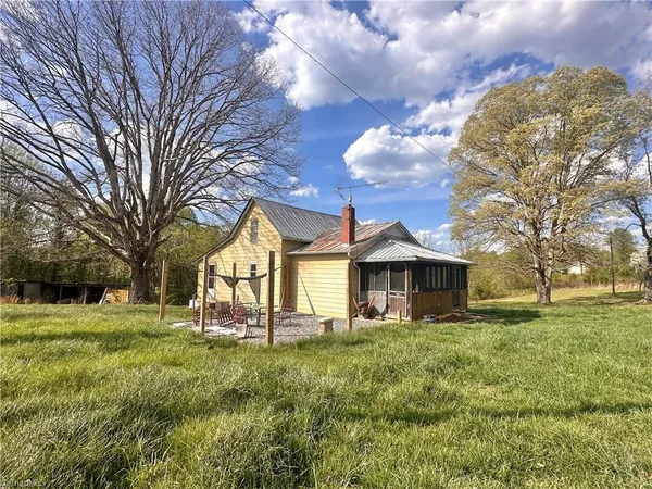 $180,000 | 2543 Bethany Ford Road, Roaring River, NC 28669