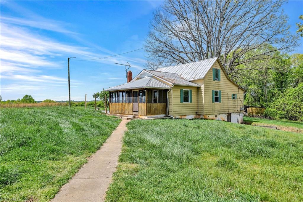 2543 Bethany Ford Road Roaring River, NC 28669 - Photo 2 of 26