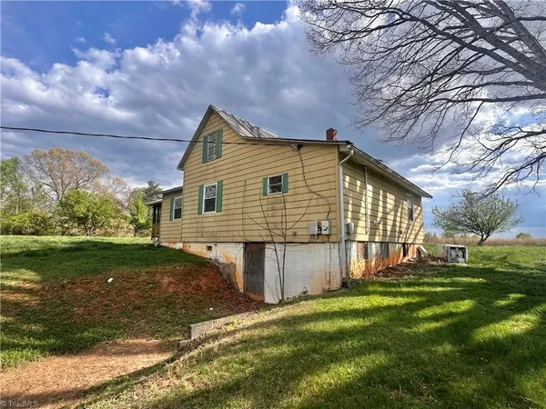 $180,000 | 2543 Bethany Ford Road, Roaring River, NC 28669