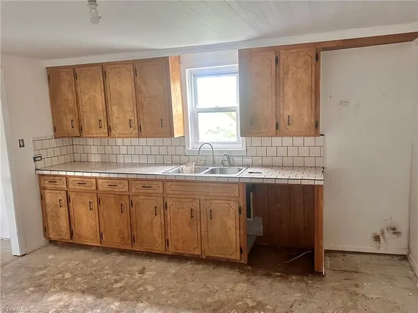 $180,000 | 2543 Bethany Ford Road, Roaring River, NC 28669