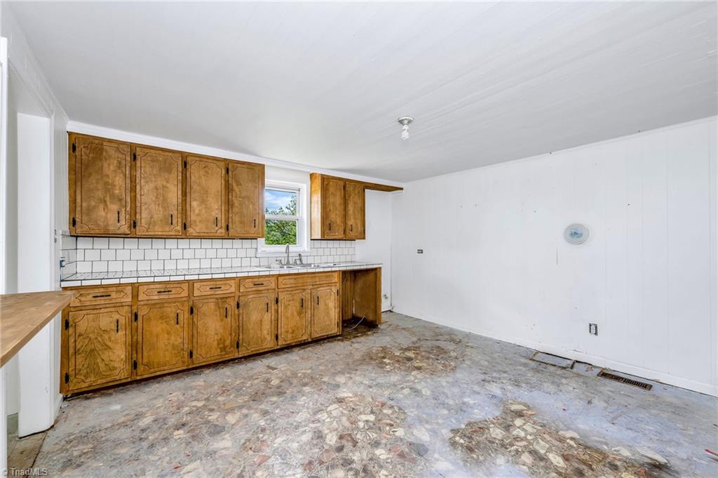 2543 Bethany Ford Road Roaring River, NC 28669 - Photo 9 of 26