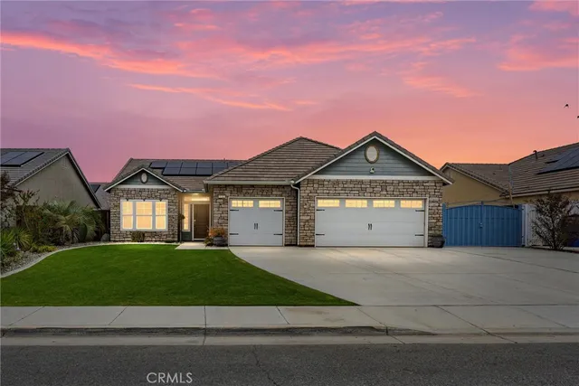 $460,000 | 5712 Biddeford Street, Bakersfield, CA 93313