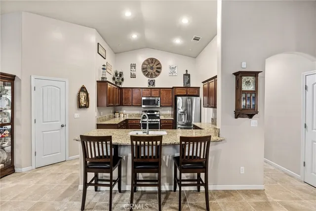 $460,000 | 5712 Biddeford Street, Bakersfield, CA 93313