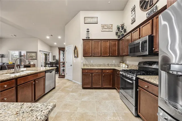 $460,000 | 5712 Biddeford Street, Bakersfield, CA 93313