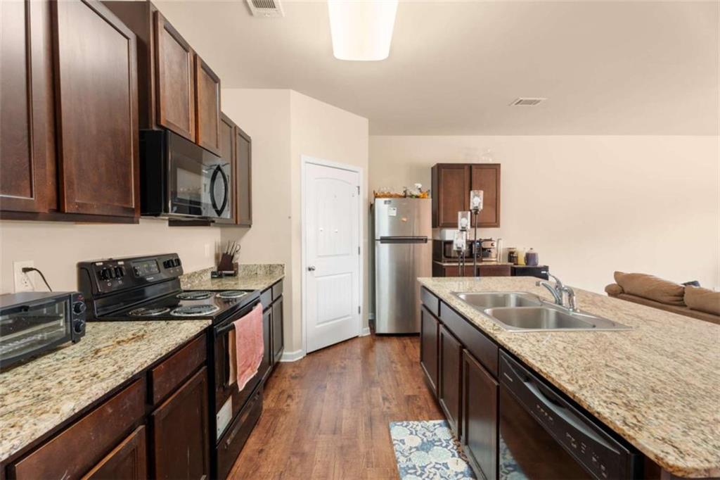 1744 Sandy Trail Drive Hampton, GA 30228 - Photo 11 of 48