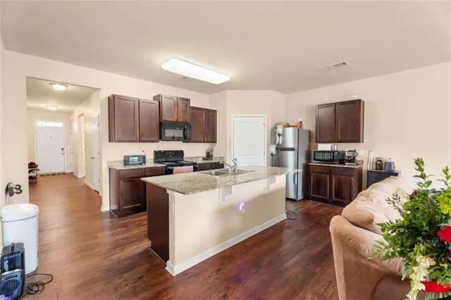 $315,000 | 1744 Sandy Trail Drive, Hampton, GA 30228