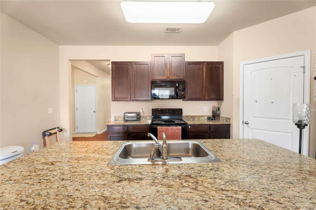 1744 Sandy Trail Drive Hampton, GA 30228 - Photo 13 of 48