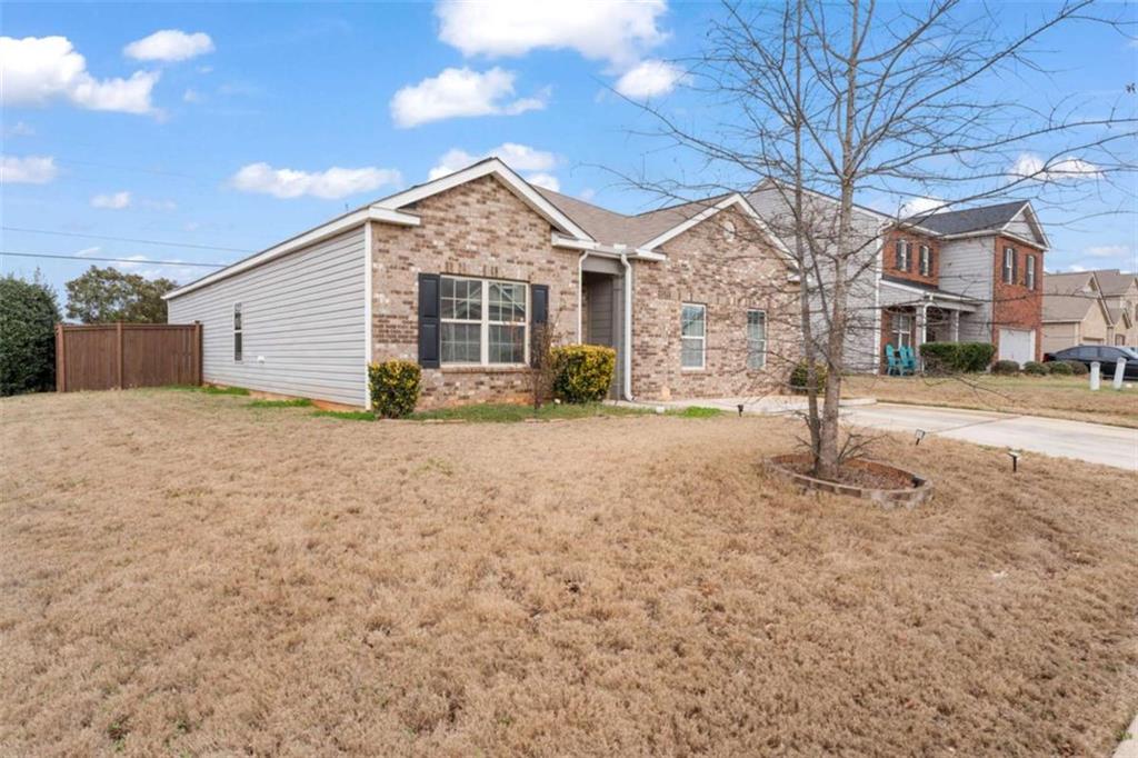 1744 Sandy Trail Drive Hampton, GA 30228 - Photo 4 of 48