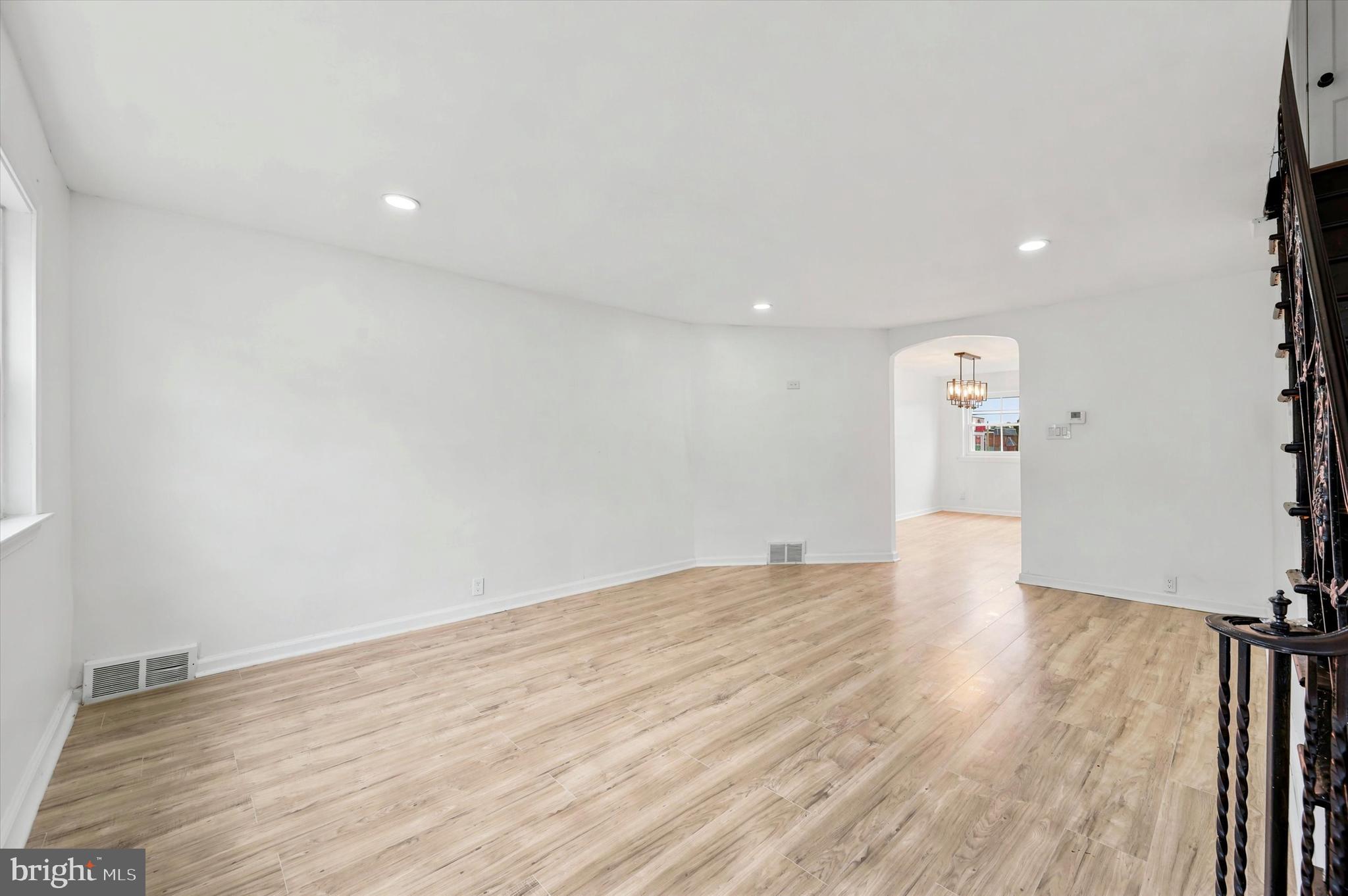 6451 Akron Street Philadelphia, PA 19149 - Photo 3 of 25