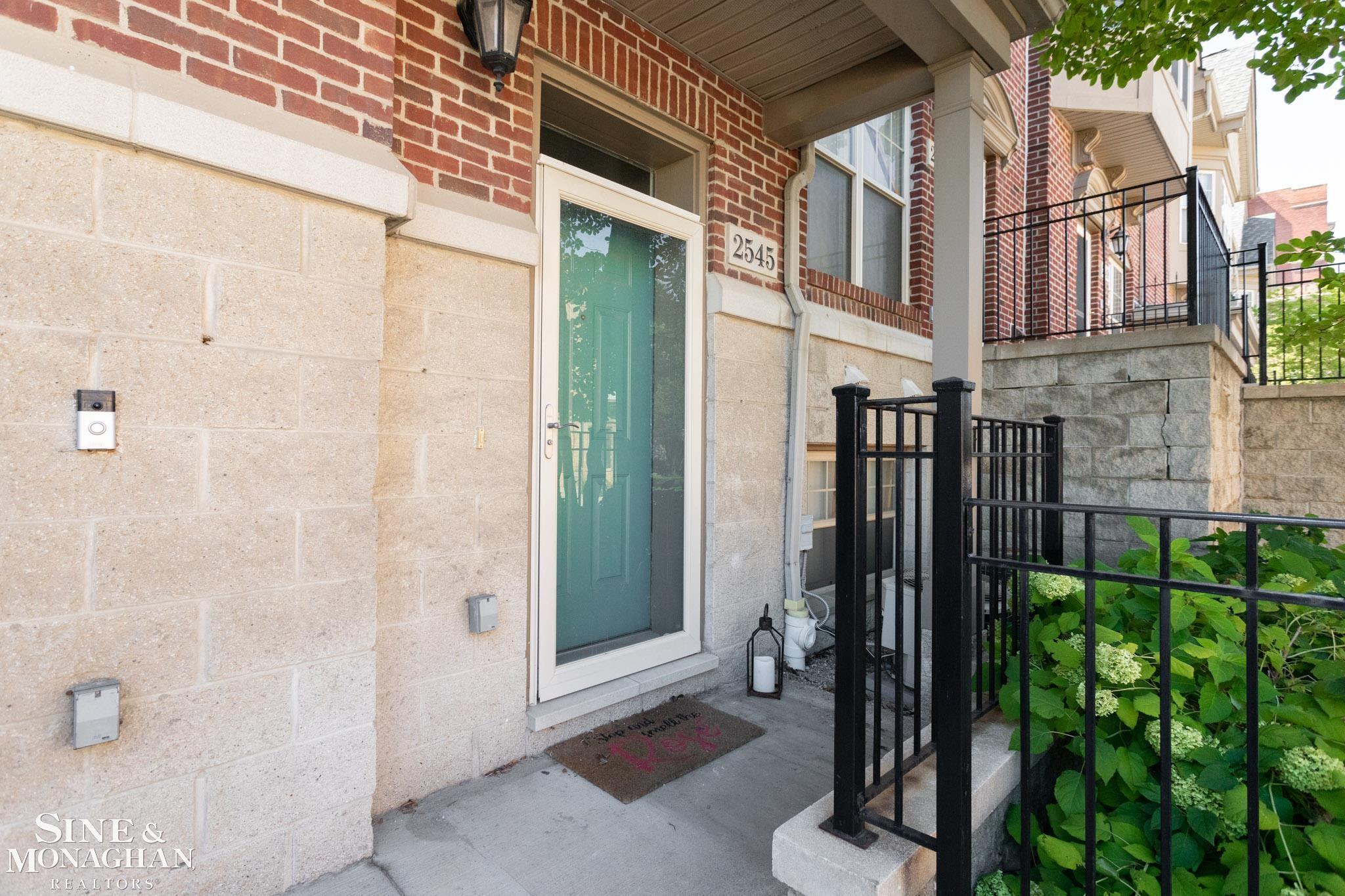 2545 John R Street Detroit, MI 48201 - Photo 3 of 28 Gallery Image 3