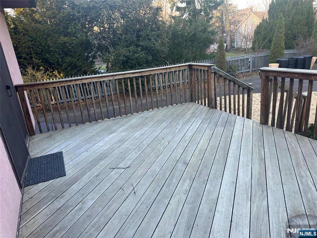 325 Bogert Avenue Ridgewood, NJ 07450 - Photo 14 of 24