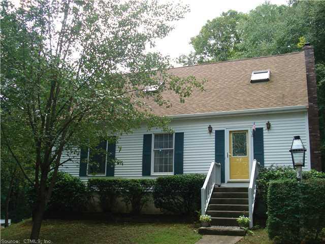 545 Scotland Road Norwich, CT 06360 - Photo 1 of 1 Exterior Front.