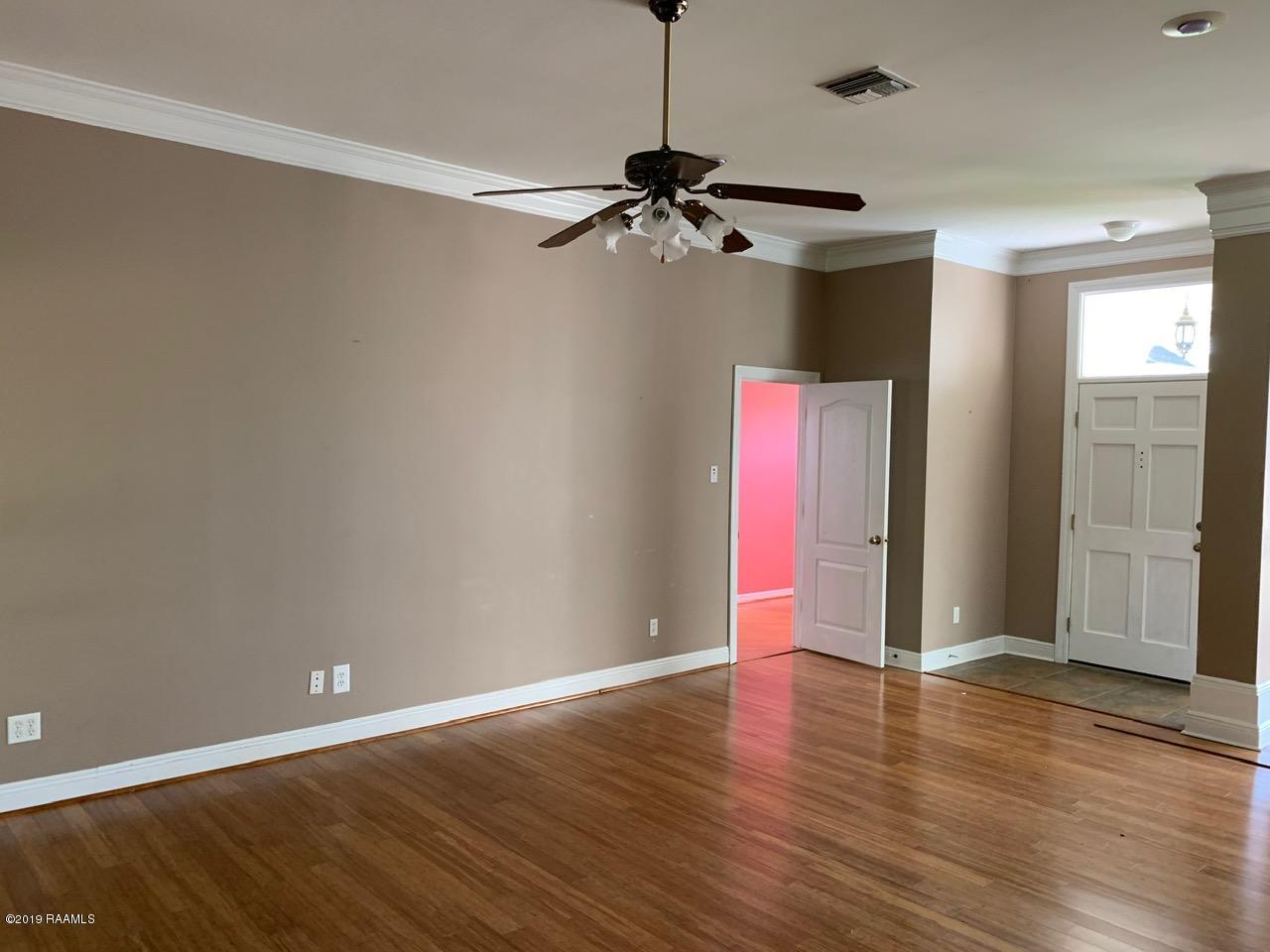 218 Rue Pacannier Carencro, LA 70520 - Photo 8 of 27 Gallery Image 8