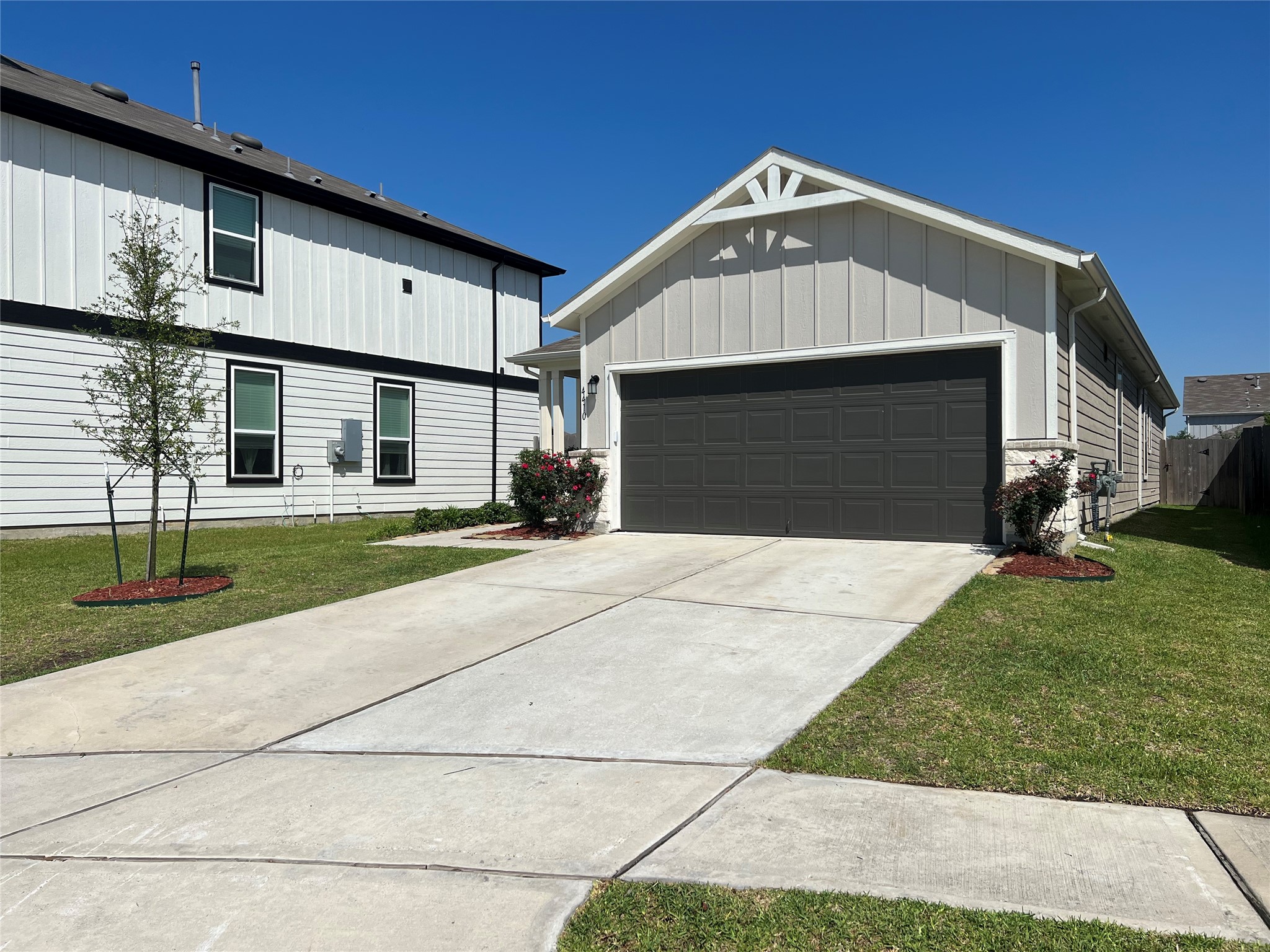 4410 Rushing Ridge Court Houston, TX 77069 - Photo 2 of 29 Gallery Image 2