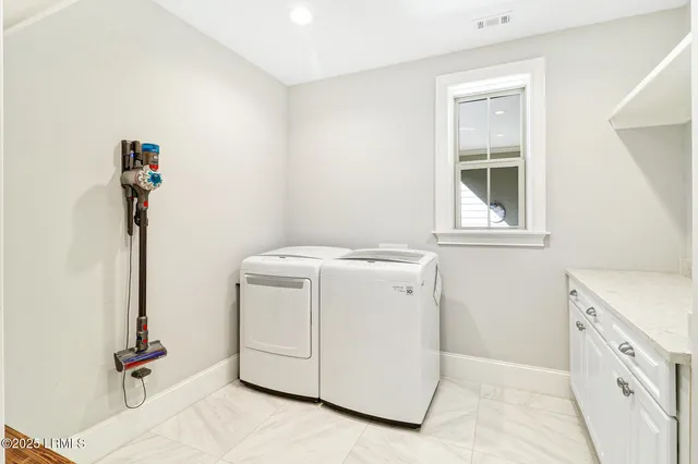 $979,000 | 190 Whiteoaks Circle, Bluffton, SC 29910