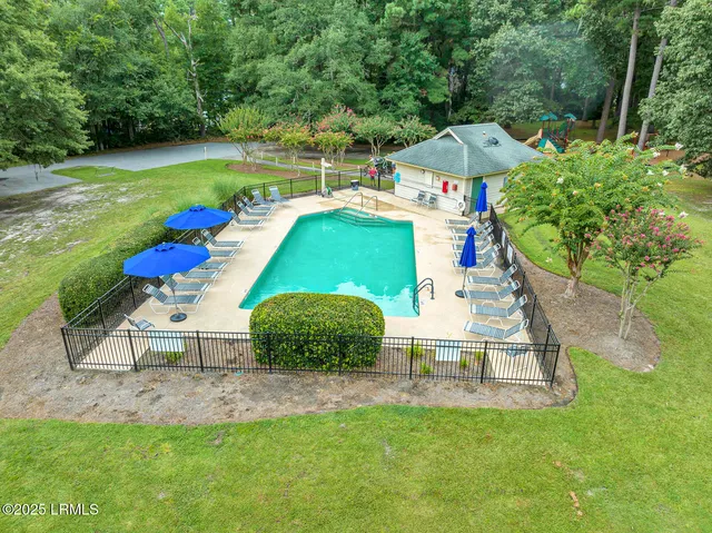 $979,000 | 190 Whiteoaks Circle, Bluffton, SC 29910