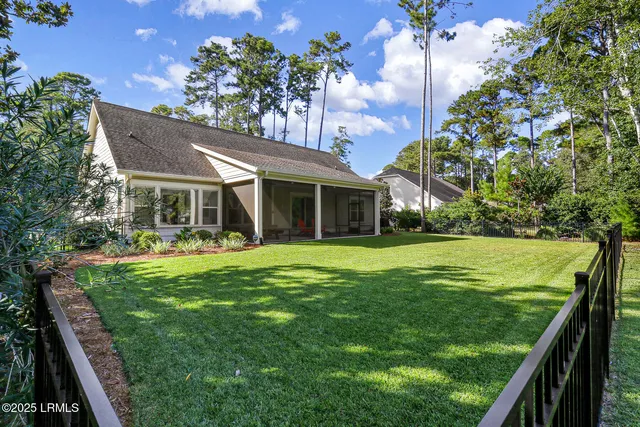 $979,000 | 190 Whiteoaks Circle, Bluffton, SC 29910