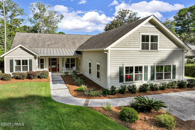$979,000 | 190 Whiteoaks Circle, Bluffton, SC 29910
