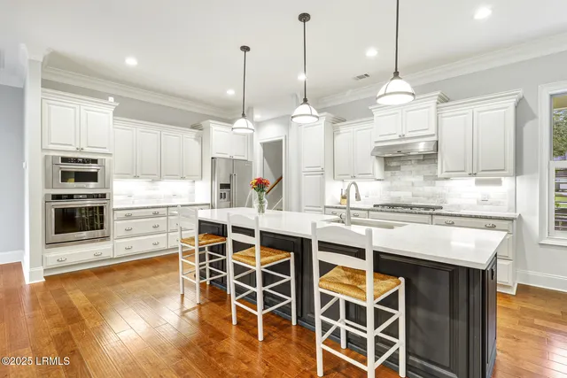 $979,000 | 190 Whiteoaks Circle, Bluffton, SC 29910