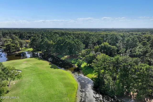 $979,000 | 190 Whiteoaks Circle, Bluffton, SC 29910