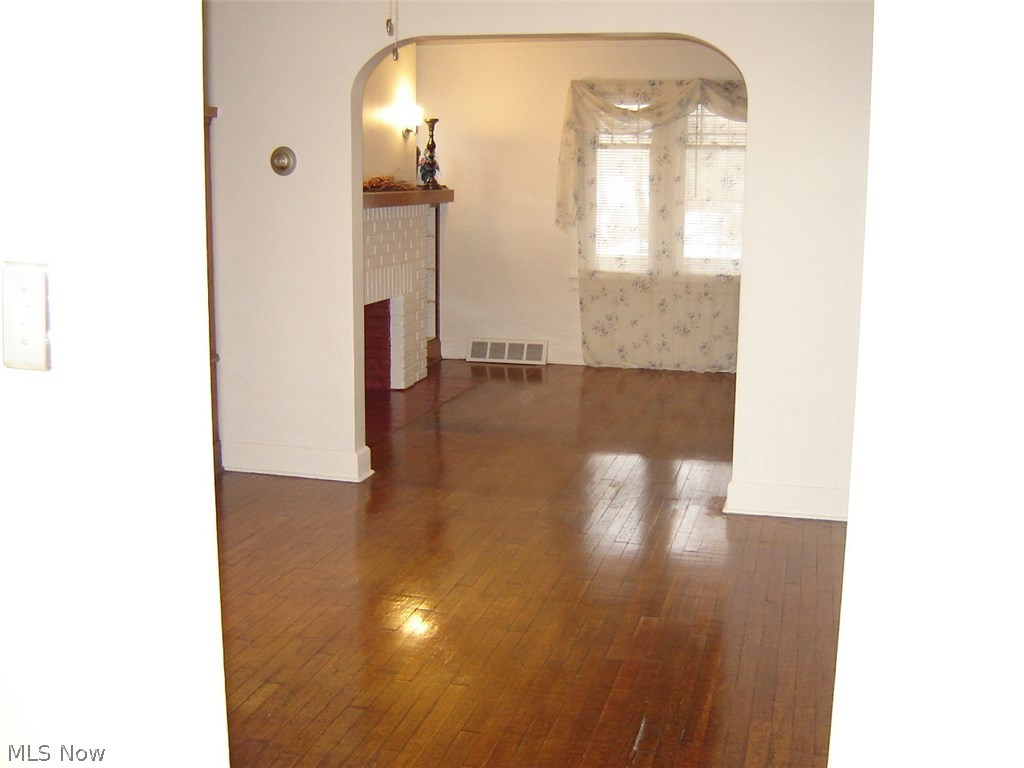 10901 Bellaire Road Cleveland, OH 44111 - Photo 9 of 35 Gallery Image 9