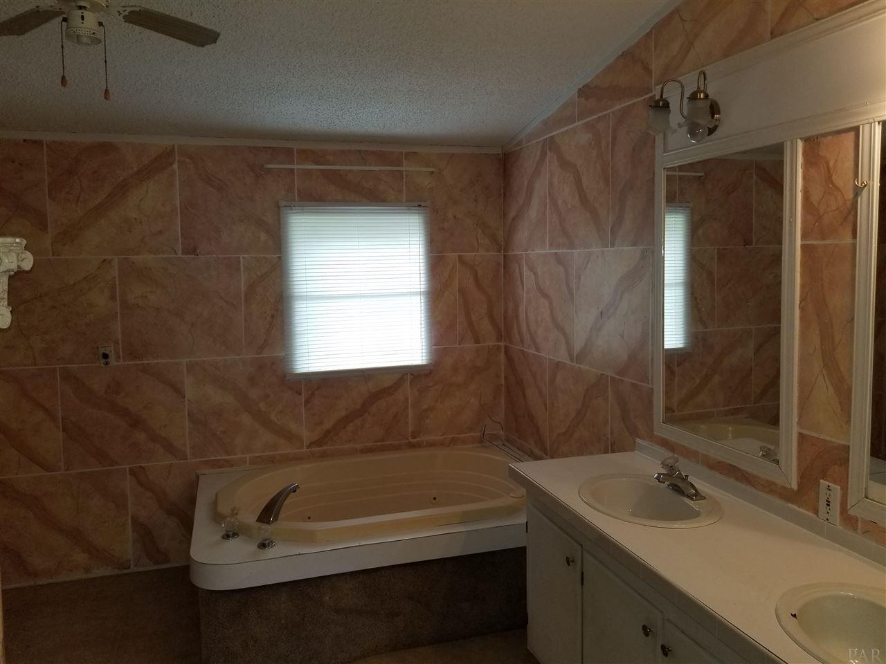 1801 Williams Ditch Road Cantonment, FL 32533 - Photo 19 of 20