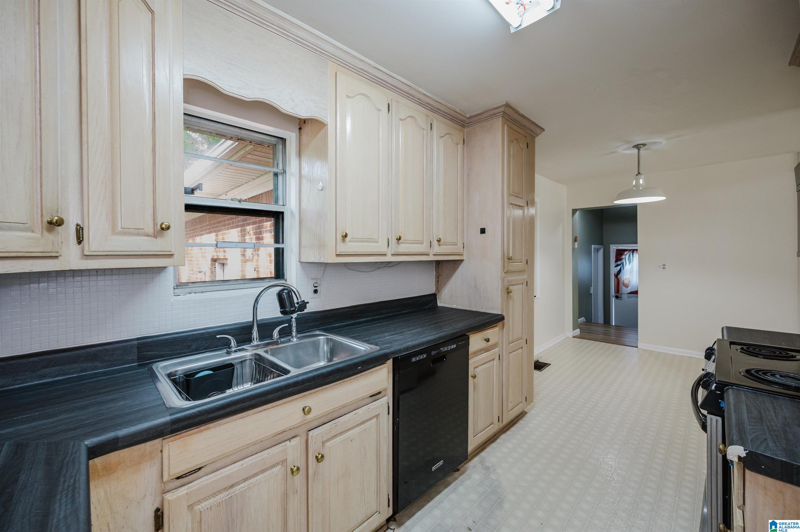 6960 Old Bradford Road Pinson, AL 35126 - Photo 14 of 32