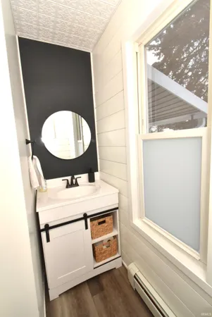 $195,000 | 307 East 4th Street, Earl Park, IN 47942