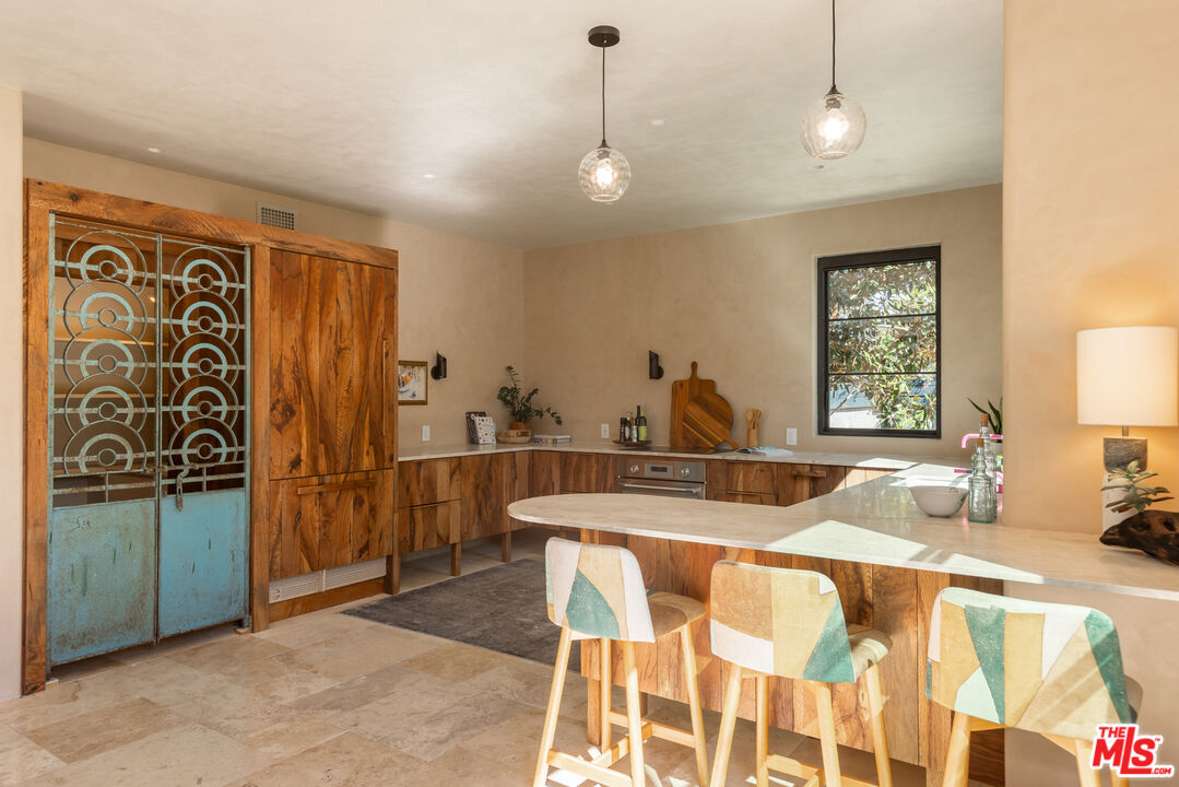 21165 Entrada Road Topanga, CA 90290 - Photo 11 of 64